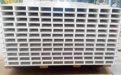 潔凈板行業(yè)：滿足高標(biāo)準(zhǔn)衛(wèi)生需求，助力醫(yī)療建筑發(fā)展